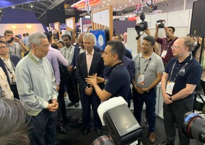 Navin presenting Percipient’s cornerstone client API Exchange APIX to Singapore’s Hon. PM Lee Hsien Loong at SFF’19.